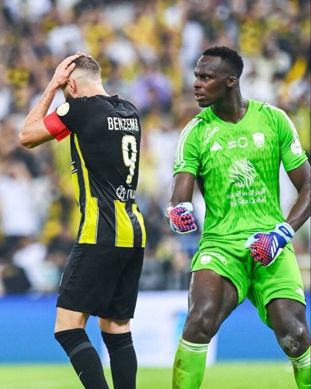 شرط و شروط عجیب بنزما برای بازگشت به الاتحاد