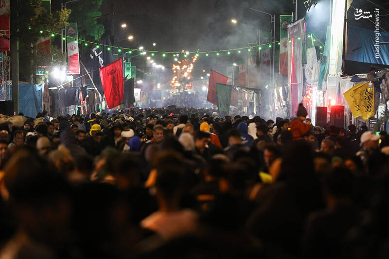 دعای خیر مادر در چهارمین سالگرد حاج قاسم+عکس