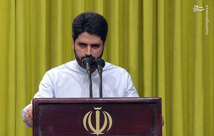 فیلم/ شعرخوانی محمد رسولی در محضر رهبر انقلاب