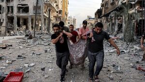 بمباران جنون‌آمیز و حملات سنگین توپخانه رژیم صهیونیستی به مناطقی از غزه
