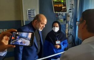 بررسی حال مجروحان حادثه تروریستی کرمان توسط وزیر کشور