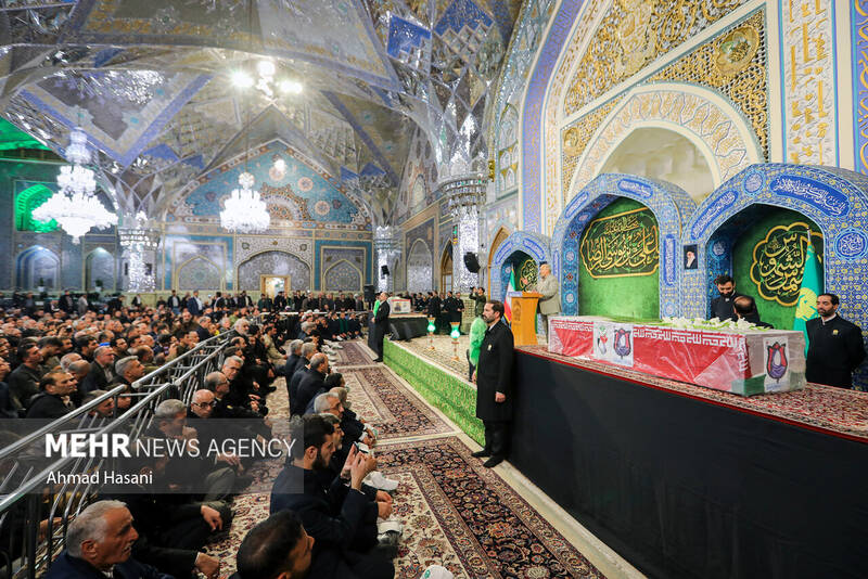 مراسم وداع با پیکر ۲ شهید حادثه تروریستی کرمان در حرم امام رضا (ع)