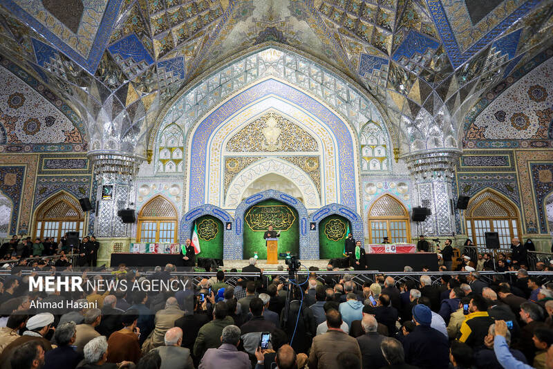 مراسم وداع با پیکر ۲ شهید حادثه تروریستی کرمان در حرم امام رضا (ع)