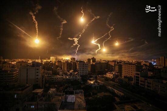 ادامه تنش و درگیریهای داخلی میان صهیونیستها در سرزمینهای اشغالی/ ۶ عملیات انصارالله طی ۳ روز در حمایت از مردم غزه/ ۲ ناوشکن آمریکایی در یک عملیات نظامی منحصر بفرد هدف قرار گرفتند/ ترامپ: اسرائیل باید به جنگ در غزه پایان داده و در مسیر صلح گام بردارد/ خبرگزاری فرانسه: اسرائیل مرتکب نسلکشی شده است + عکس و فیلم