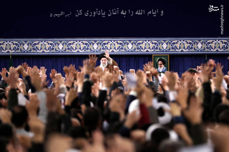 سیاست راهبردی دشمن خارج کردن مردم از صحنه است/ همه افراد تاثیرگذار باید برای حضور مردم در صحنه تلاش کنند/ پیشبینی پیروزی مقاومت فلسطین در حال تحقق است