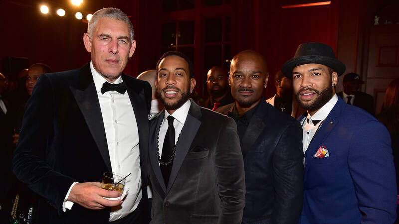 «رپ گانگستری» محصول «سیا» است/ بردهداران مدرن از طریق صنعت «سرگرمی» برده شکار میکنند! +عکس