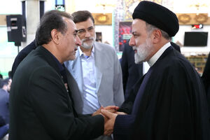 حضور رئیسی در مراسم بزرگداشت شهدای حادثه تروریستی کرمان