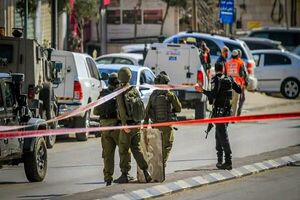 عملیات ضدصهیونیستی در رعنانا تل آویو/ شمار زیادی زخمی شدند