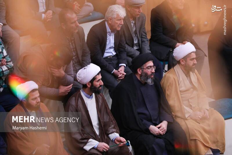 عکس / بازدید رئیس سازمان صدا و سیما از برنامه حسینیه معلی 21