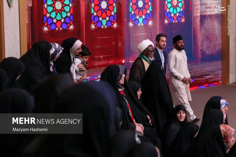 عکس / بازدید رئیس سازمان صدا و سیما از برنامه حسینیه معلی 10