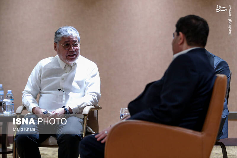 دیدار وزیر امور خارجه فیلیپین با مخبر