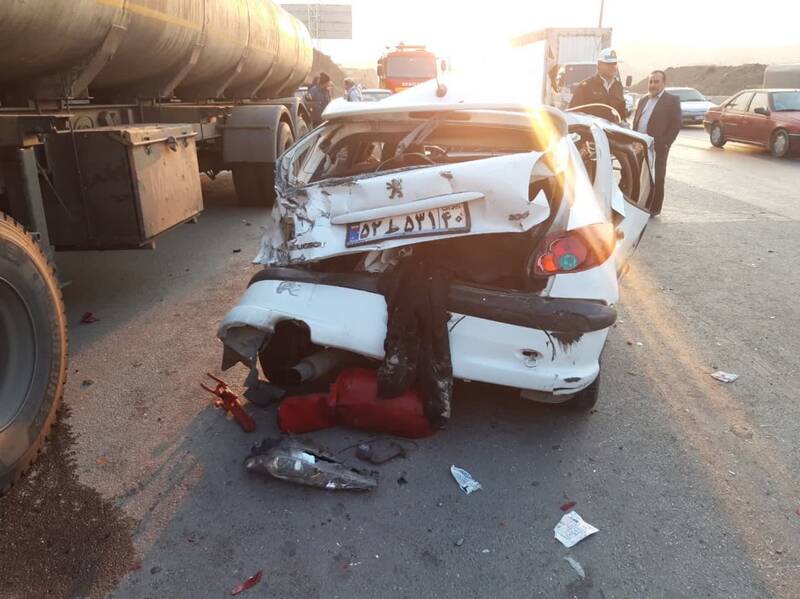 تصادف ۲۰۶ با تریلر در کمربندی بومهن یک کشته برجای گذاشت +فیلم و عکس