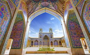 معماری بی‌نظیر مسجد نصیرالملک