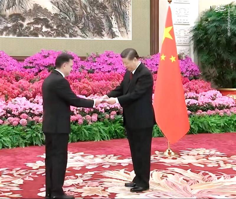 تصاویری از دیدار سفیر ایران با رئیس جمهور چین