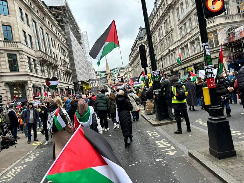 تظاهرات گسترده در لندن در همبستگی با غزه+ تصاویر و فیلم