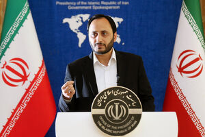 نگاه دولت برای کنترل بازار تشکیل وزارت بازرگانی است / افتتاح 2 هزار و 400 پروژه به ارزش 410 همت