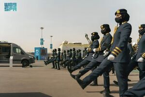 تصاویر رزمایش و رژه نیروهای امنیتی زن در عربستان
