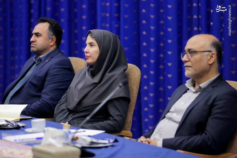 عکس / نشست رئیسجمهور با مدیران مناطق آزاد ویژه اقتصادی 10