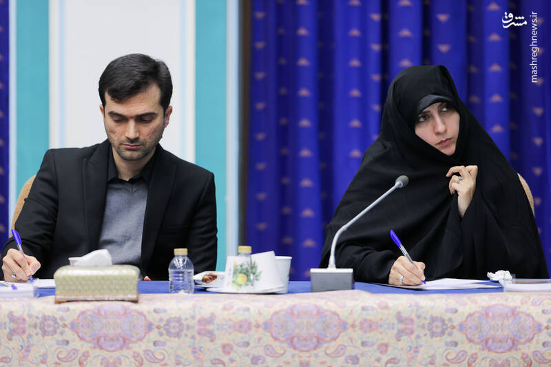 عکس / نشست رئیسجمهور با مدیران مناطق آزاد ویژه اقتصادی 11