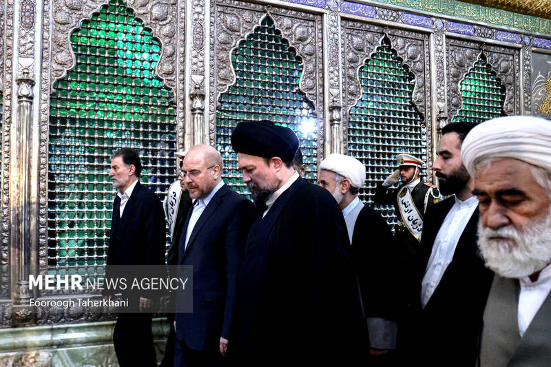 تصاویر حضور قالیباف و نمایندگان مجلس در حرم مطهر امام خمینی (ره) 6