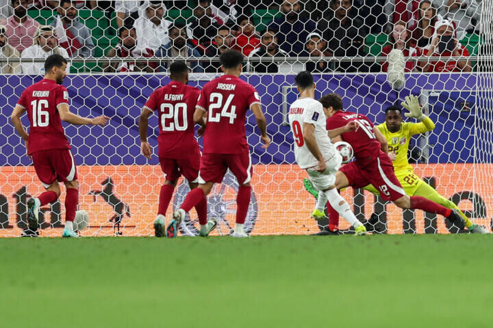 قلعهنویی باید بماند و جوانگرایی کند