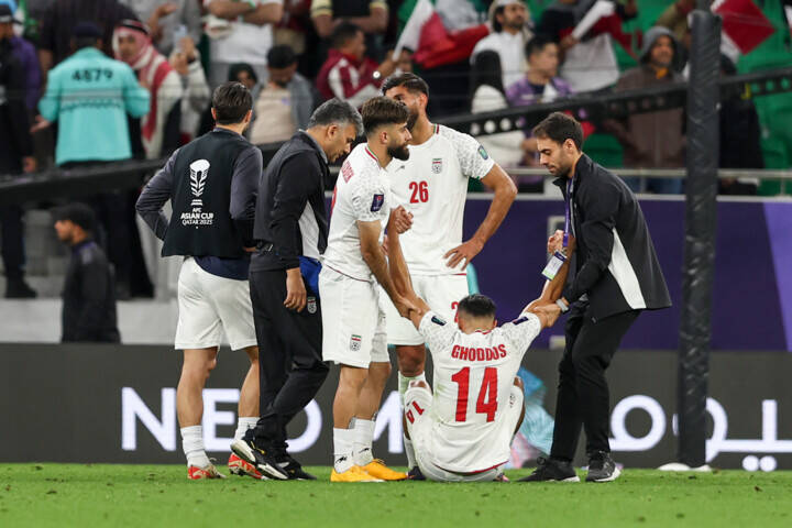 قلعهنویی باید بماند و جوانگرایی کند