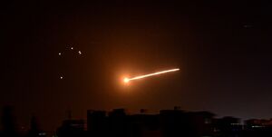 مقابله پدافند هوایی سوریه با اهداف متخاصم در حومه دمشق