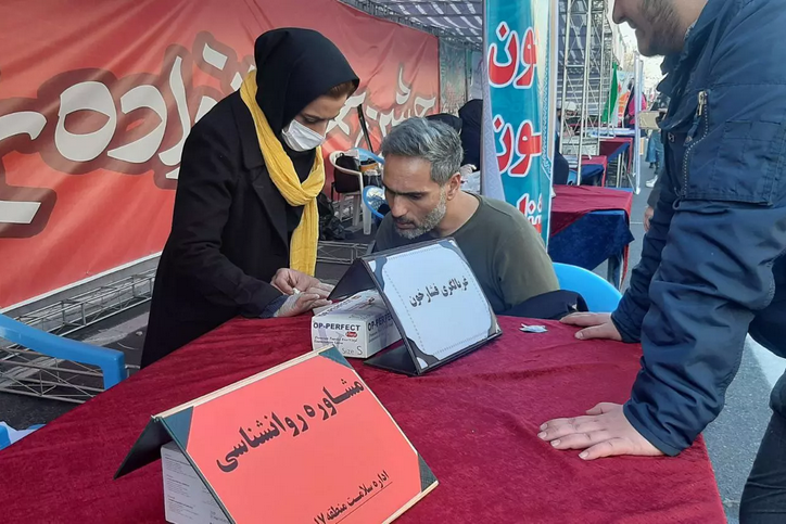 آغاز جشن ۴۵ سالگی انقلاب اسلامی در سراسر کشور/حضور پرشور مردم و نمایش اقتدار دفاعی در مسیر راهپیمایی ۲۲ بهمن +فیلم و عکس