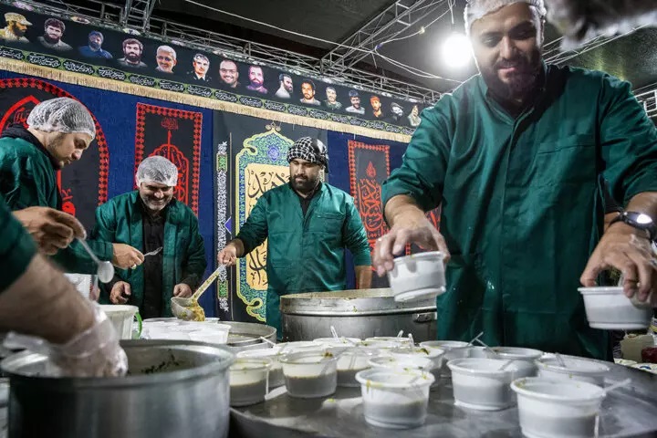 صلوات بفرستید