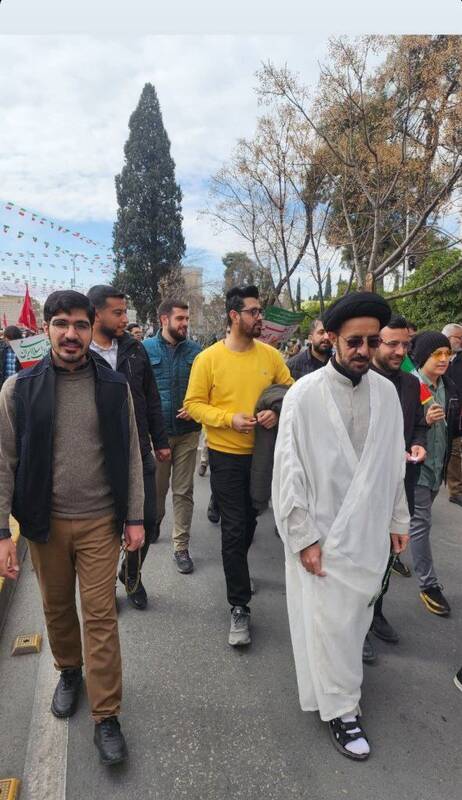 حضور مداحان، منبریها و نوحهسرایان در راهپیمایی ۲۲ بهمن +عکس