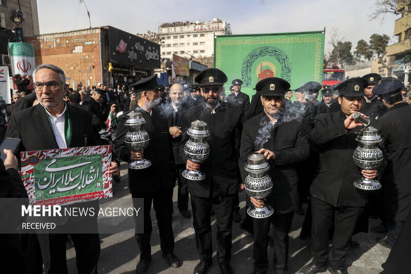 حضور رئیس مجلس در راهپیمایی ۲۲ بهمن در شهر مشهد مقدس