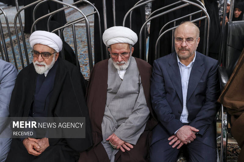 حضور رئیس مجلس در راهپیمایی ۲۲ بهمن در شهر مشهد مقدس