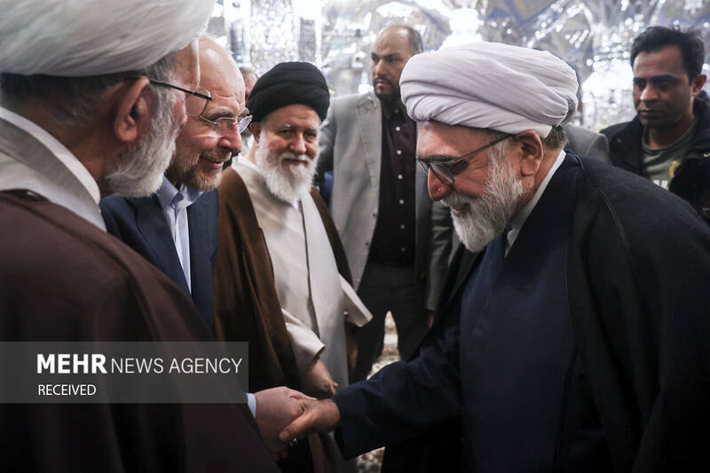 حضور رئیس مجلس در راهپیمایی ۲۲ بهمن در شهر مشهد مقدس