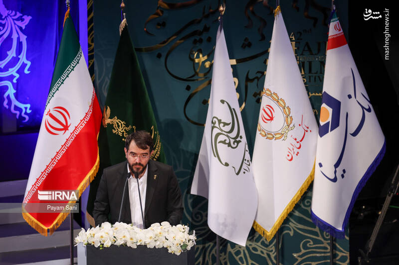 سیمرغها پرواز کردند/ ۲ جایزه بینالمللی برای محمود کلاری /«قلب رقه» بهترین فیلم مقاومت/ «پرویزخان» بهترین فیلم اول/ سیمرغ زرین بهترین فیلم از نگاه ملی به « آسمان غرب» رسید +عکس و فیلم