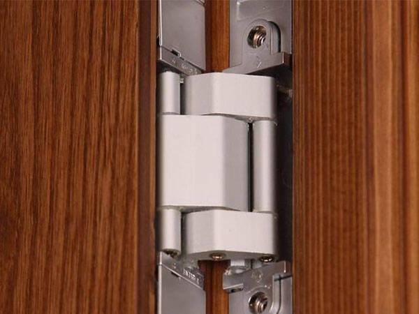 Title: لولا پروانه تاپ یراق