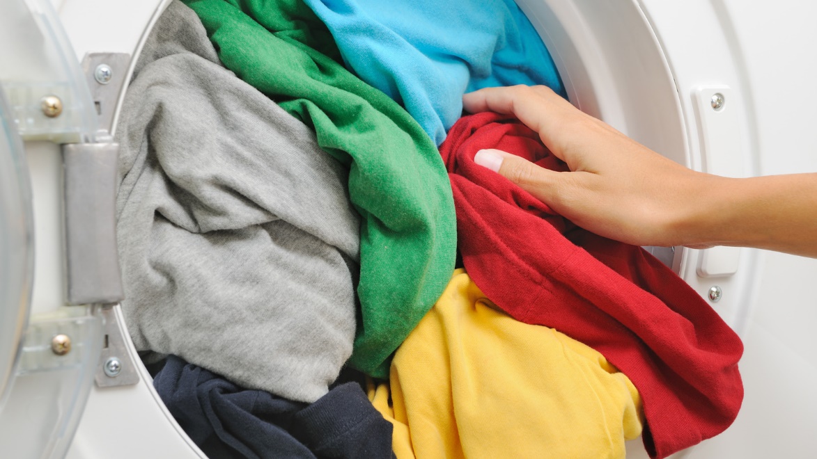 مهم ترین دلایل توقف ماشین لباسشویی حین کار