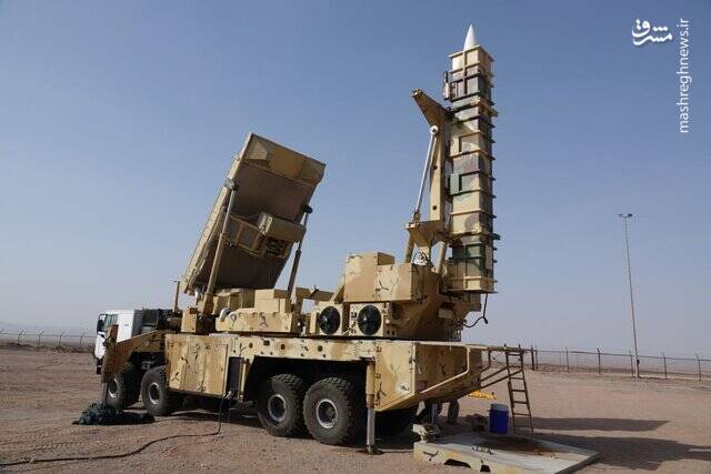 سامانههای پدافند هوایی «آرمان» و «آذرخش» رونمایی شدند+ عکس و فیلم