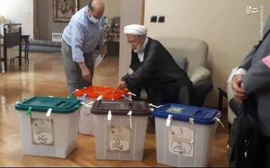 رادیکالها مهدی کروبی را سانسور کردند! / چه کسی از قول کروبی بیانیه تحریم انتخابات داده است؟ / کروبی در انتخابات شرکت میکند