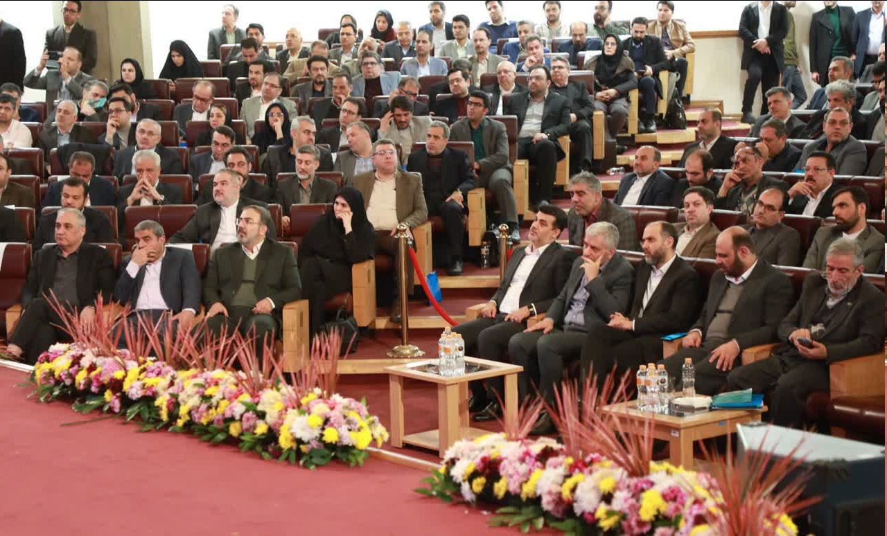 رونمایی از خدمات نوین و دستاوردهای ارزشآفرین هلدینگ صباانرژی/ دکتر زمانپور: سرمایهگذاری باارزش و بازدهی بالا از اولویتهای هلدینگ صباانرژی است