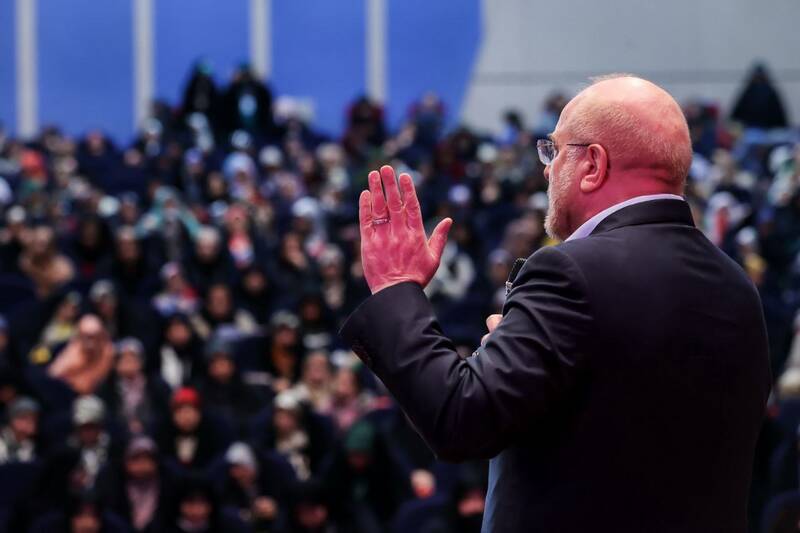 گردهمایی بزرگ «ایران آینده» و حضور قالیباف، در جمع دختران جوان دانشگاه و محلات تهران