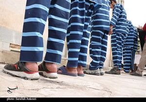 ۸ تروریست در آستانه راهپیمایی ۲۲ بهمن در اصفهان دستگیر شدند/ بازداشت ۲۲ قاچاقچی داروهای حساس