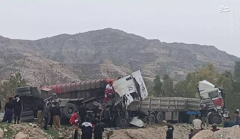 تصادف مرگبار ۶ خودرو در ایلام +عکس