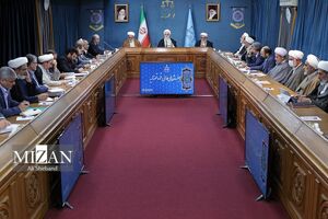همه احزاب و گروههای سیاسی آماده برگزاری یک انتخابات باشکوه هستند / مسئولان و مقامات قضایی سراسر کشور موظفند به برگزاری انتخابات امن و سالم نهایت اهتمام بورزند / ملت بصیر و متدین پای صندوقهای رأی جشن مردمسالاری دینی برپامیکنند