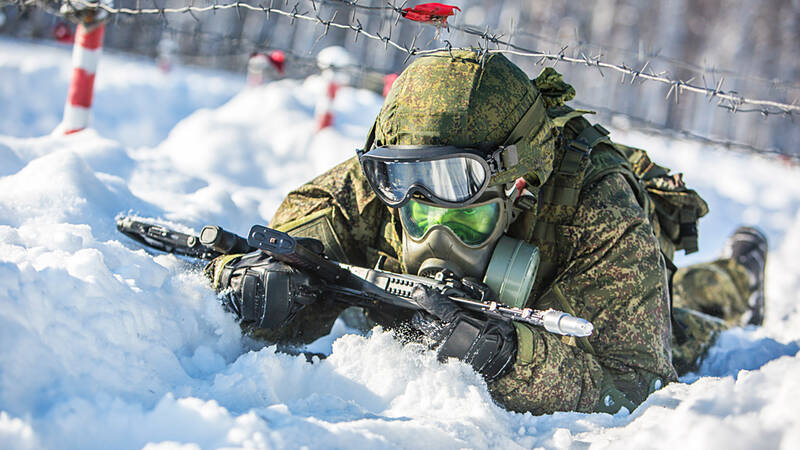 کمین واحدهای اسپتسناز به نظامیان اوکراینی در خاک اوکراین +فیلم(۱۶+)