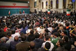 یک جشن تولد متفاوت در حسینیه امام خمینی(ره)