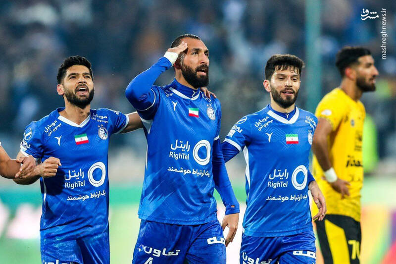 از خطیر و نکونام خواهش میکنم قهرشان را تمام نکنند/ چشمی سالی یک گل میزند ولی گلش مهم است!