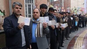 حضور مردم در شعب اخذ رای پیش از آغاز روند رایگیری