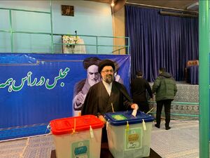 یاسر خمینی در انتخابات شرکت کرد