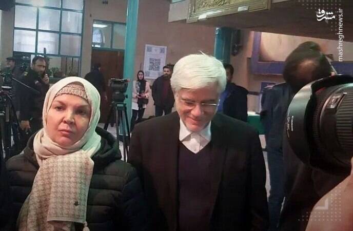 صفهای طولانی در ساعات ابتدایی رای گیری/ استقبال گسترده از انتخابات در ساعت های اولیه با وجود دروغ پراکنی دشمنان/ انتخابات در ۴ حوزه الکترونیک است/استانهای پیشرو در انتخابات اعلام شد/ اخذ رای تا ساعت ۲۴ تمدید شد +عکس و فیلم