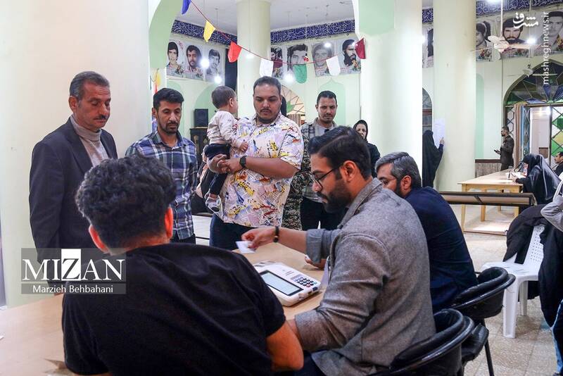 عکس/ حضور پر شور زاهدانیها در انتخابات